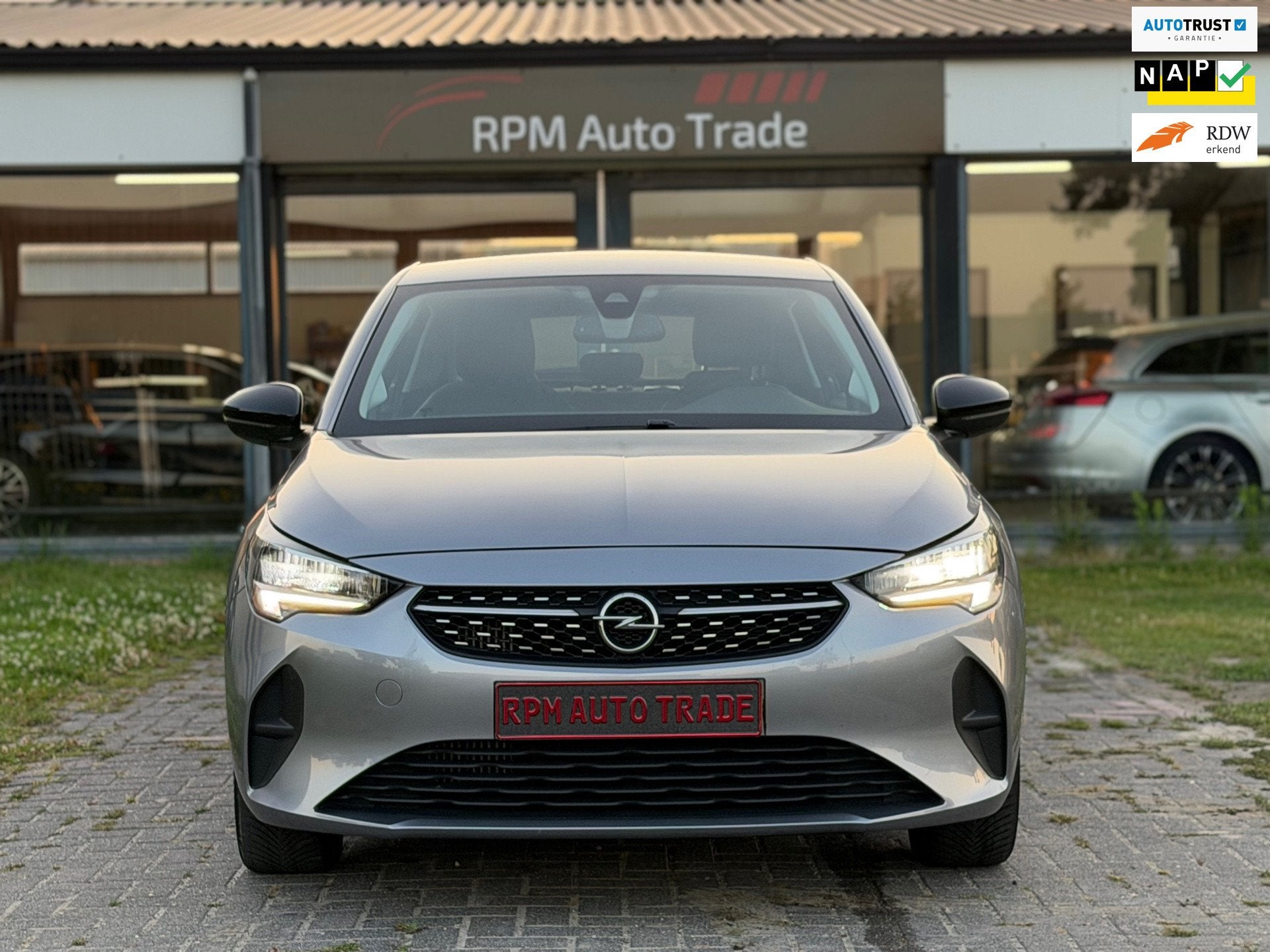 Opel Corsa 1.2 Turbo Elegance/102PK/Dealer ond/6mnd gar/Carp, Voorwielaandrijving, 101 pk, Leder en Stof, Origineel Nederlands