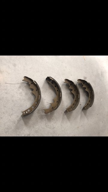 Remschoenen Toyota Hilux, Ophalen, Nieuw