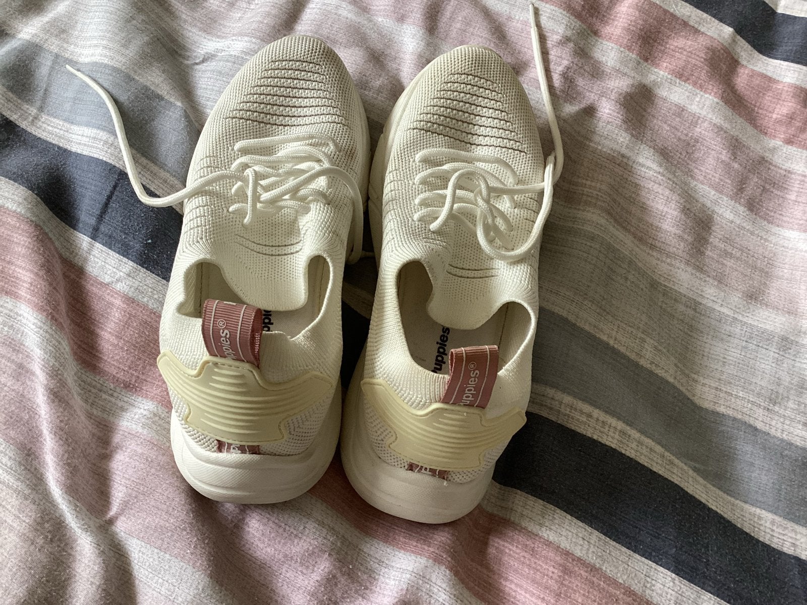 Hush Puppies Sneakers Maat 36 Creme kleurig, Overige kleuren, Ophalen of Verzenden, Sneakers of Gympen, Zo goed als nieuw