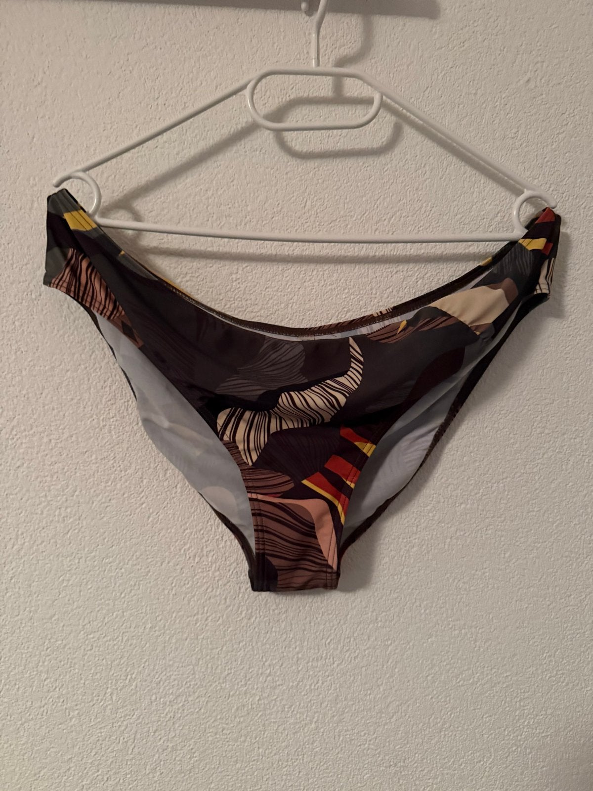 Livera swimwear bikini broekje camouflage look maat 46, Ophalen of Verzenden, Zo goed als nieuw, Zwart, Bikini