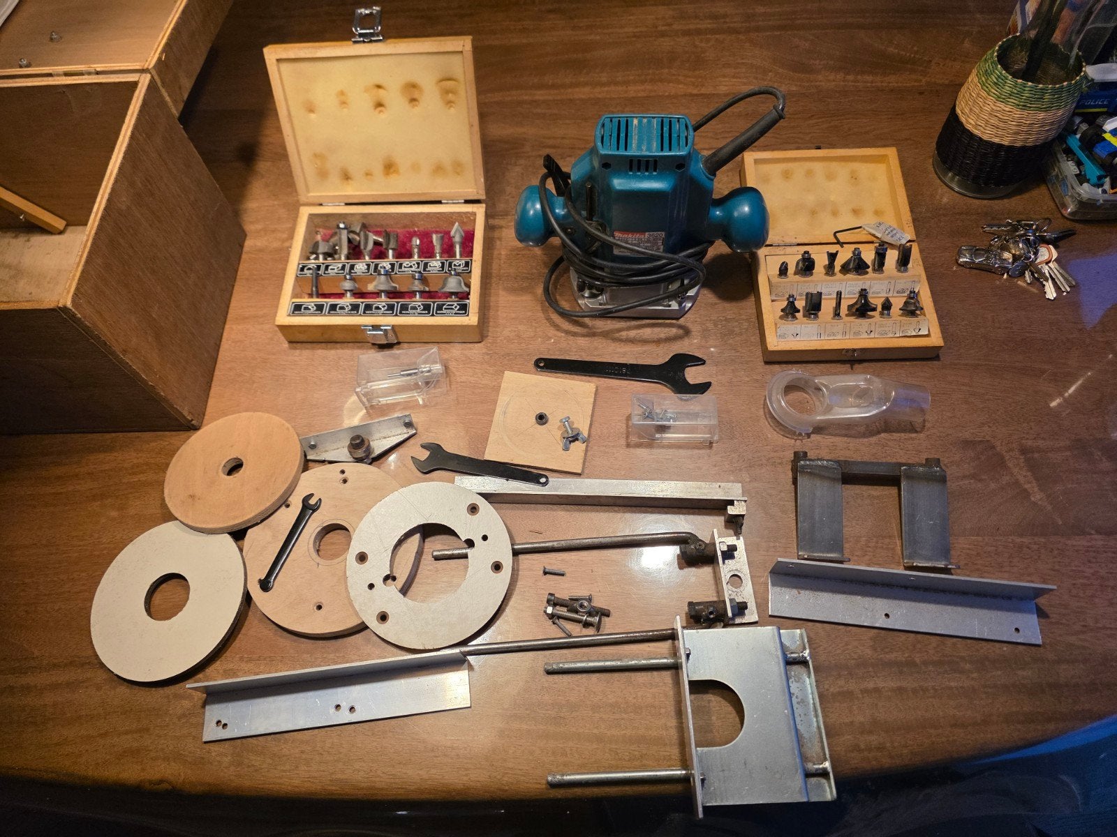 Makita bovenfrees 3620 met veel accessoires, Ophalen, Gebruikt, Elektrisch, Makita