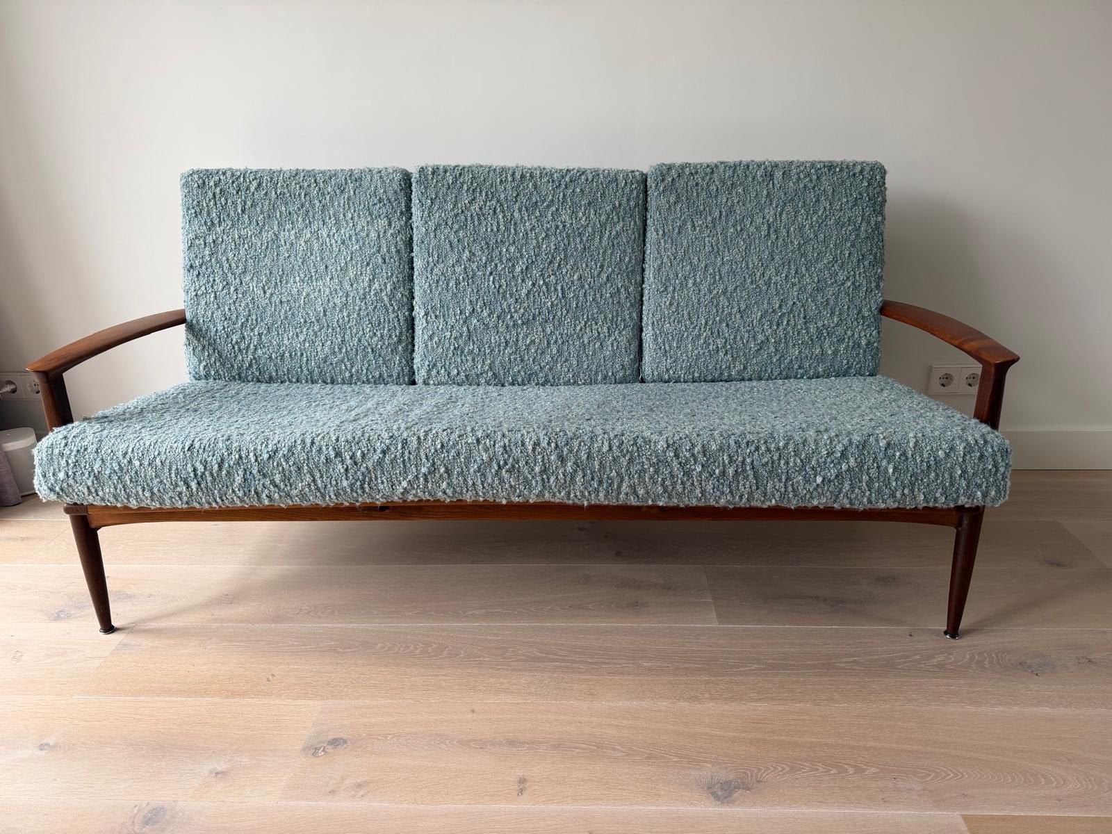 Schitterende mid-century Deense 3-zits bank, Huis en Inrichting, Banken | Sofa's en Chaises Longues, Ophalen, Minder dan 75 cm