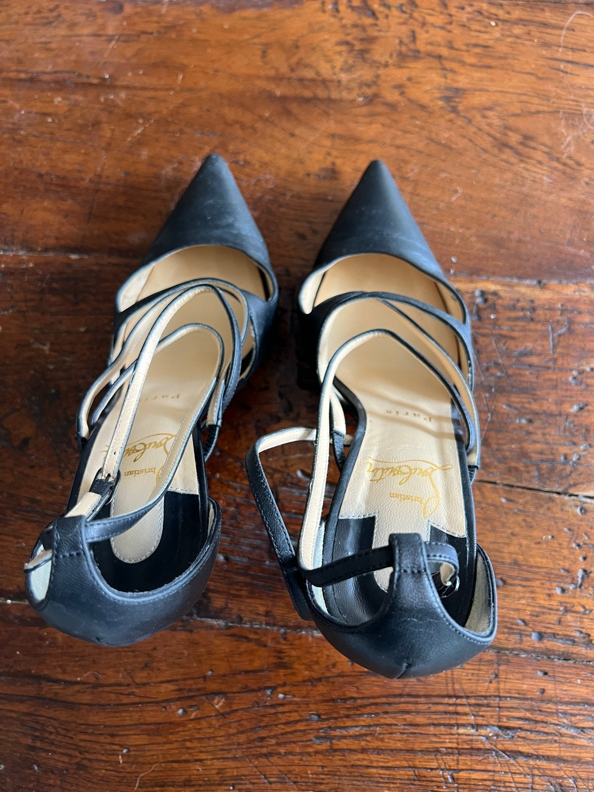 Christian Louboutin Zwarte Pumps met Bandjes, Ophalen of Verzenden, Gedragen, Zwart, Pumps