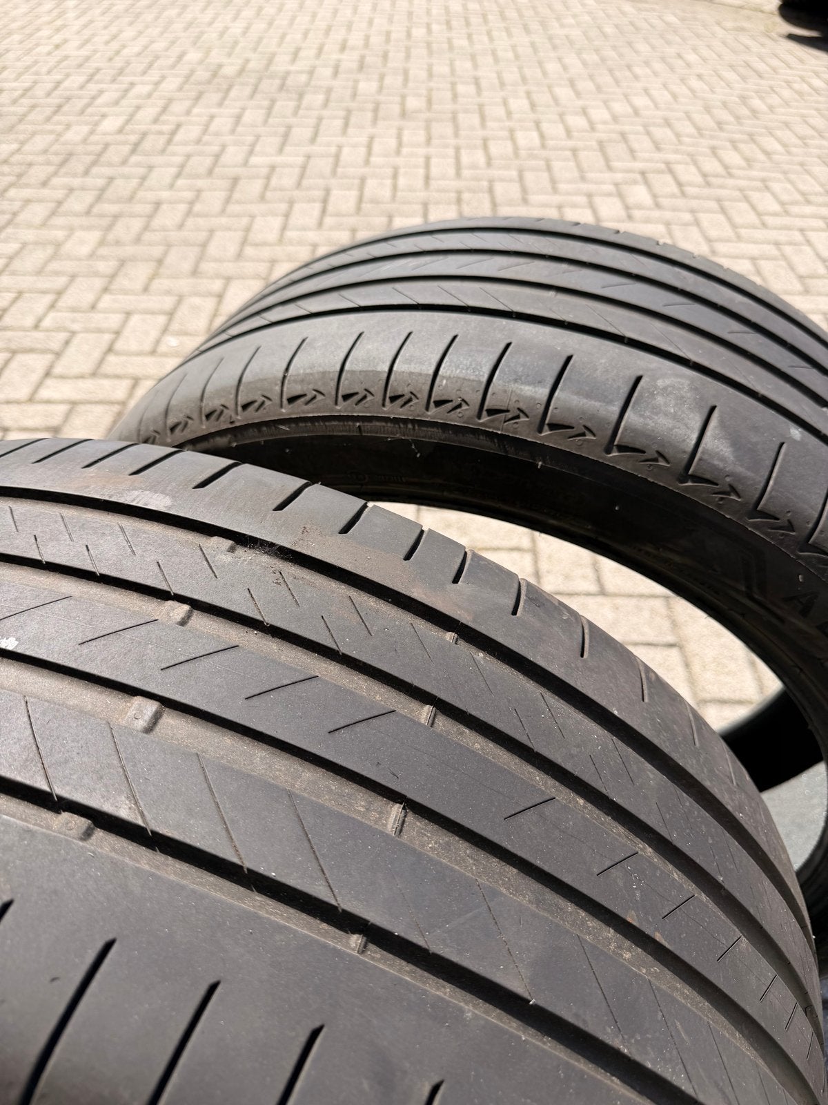 Bridgestone 275/40/R22 banden met 6-7mm profiel (2 stuks), Ophalen, Gebruikt, 275 mm, Overige maten