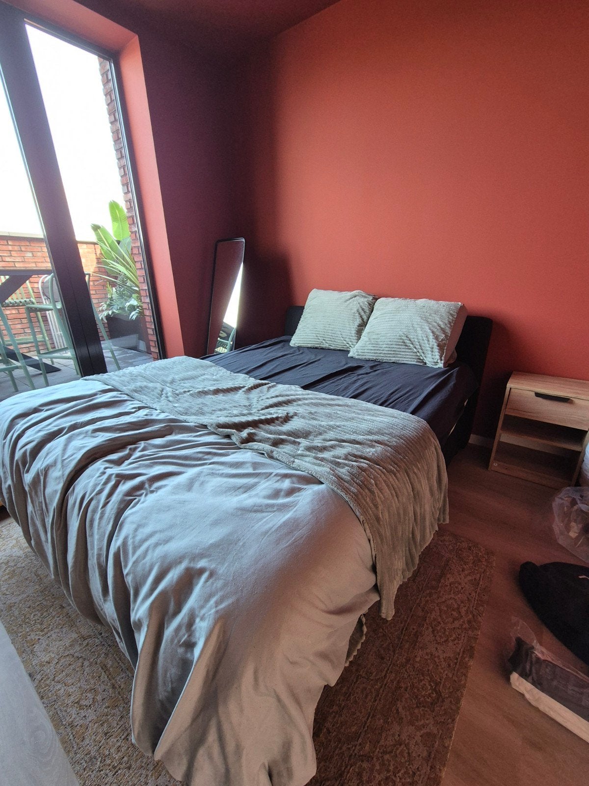 Boxspring 160x200cm gratis af te halen, Huis en Inrichting, Ophalen, Gebruikt, Tweepersoons, Grijs