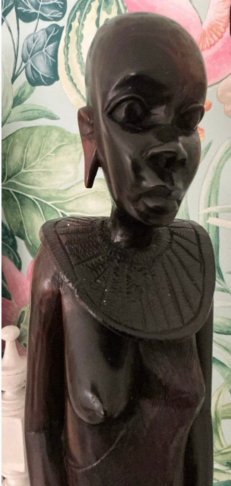 Afrikaanse jonge vrouw - 40 cm hoog, Antiek en Kunst, Hout, 40 cm, Bruin, Afrika