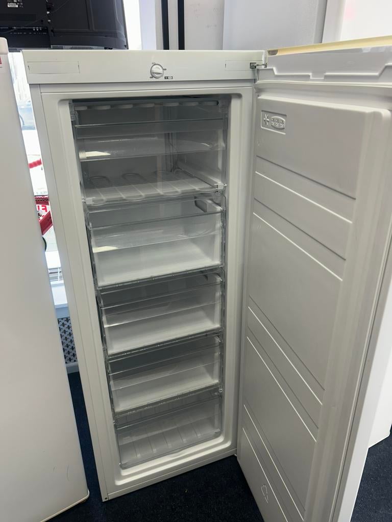 Inventum vriezer hoog model 153 liter incl garantie&bezorgen, Nl, Nulachtenvijftig.nl, Zo goed als nieuw, 140 tot 160 cm