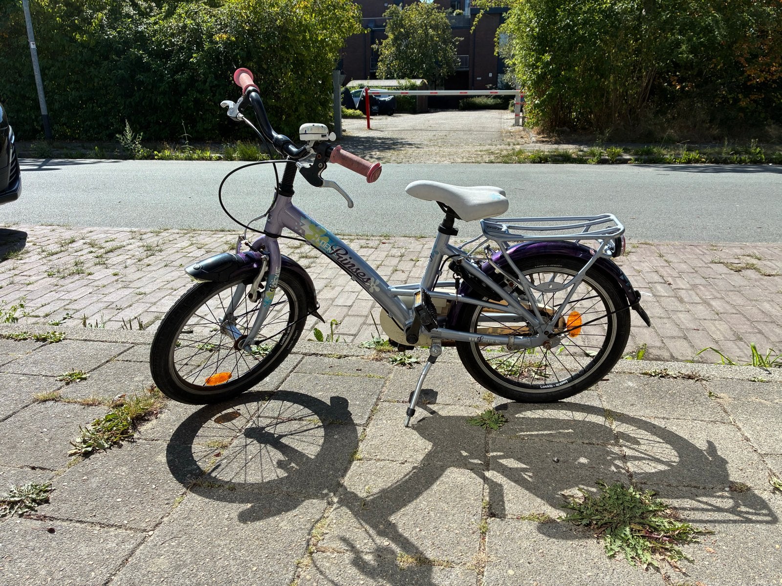 Loekie Prinses meisjesfiets 18 inch, Fietsen en Brommers, Fietsen | Kinderfietsjes, Ophalen, Gebruikt, 16 tot 20 inch