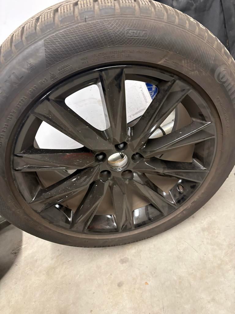 Originele audivelgen met winterbanden, Auto-onderdelen, Banden en Velgen, Ophalen, Gebruikt, 255 mm, Banden en Velgen