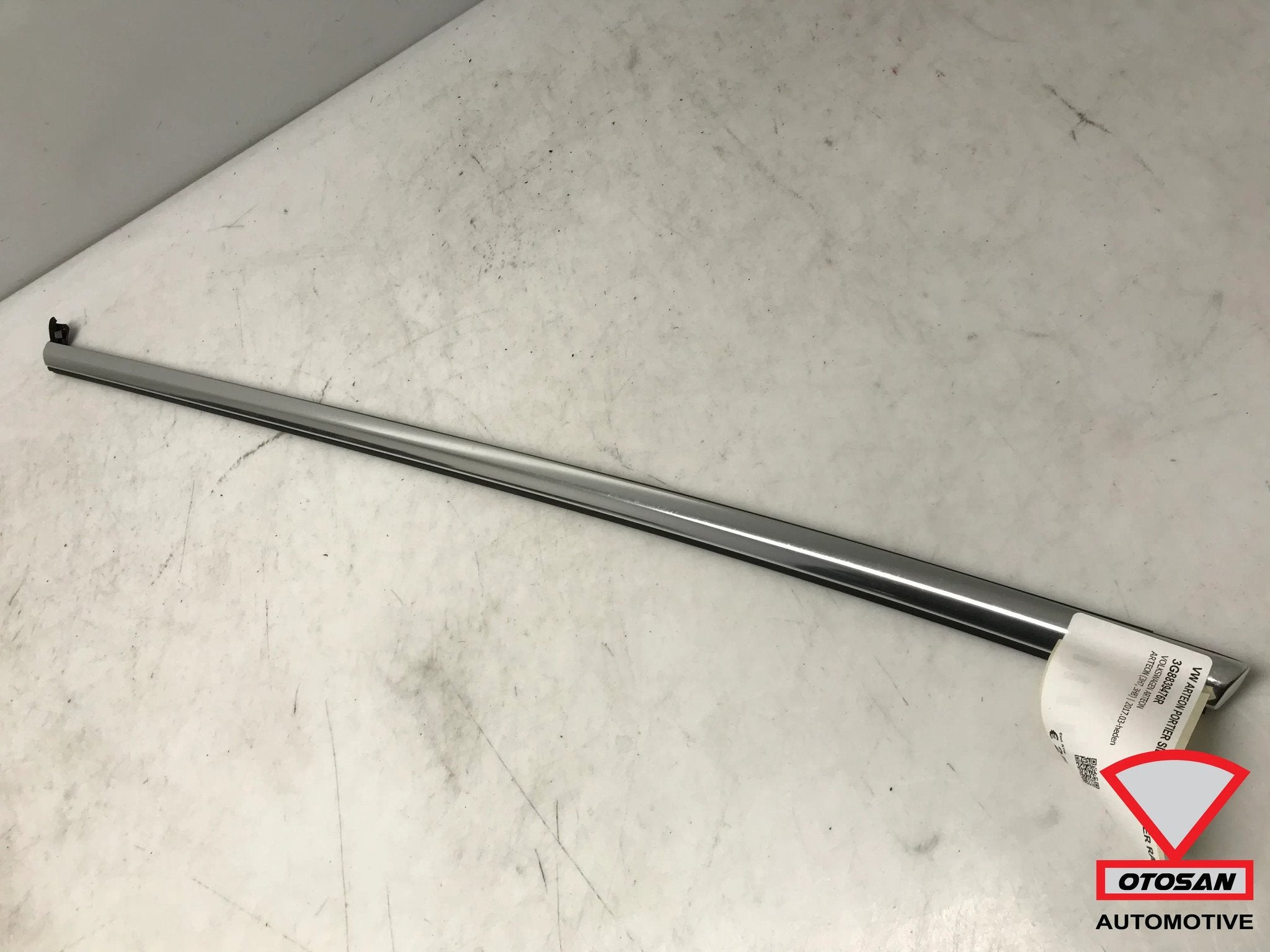 VW Arteon Deur Portier Sierlijst Rubber RA Chroom 3G8839476R, Gebruikt, Volkswagen, Volkswagen AG, Berliner Ring 2
38440  Wolfsburg, DE