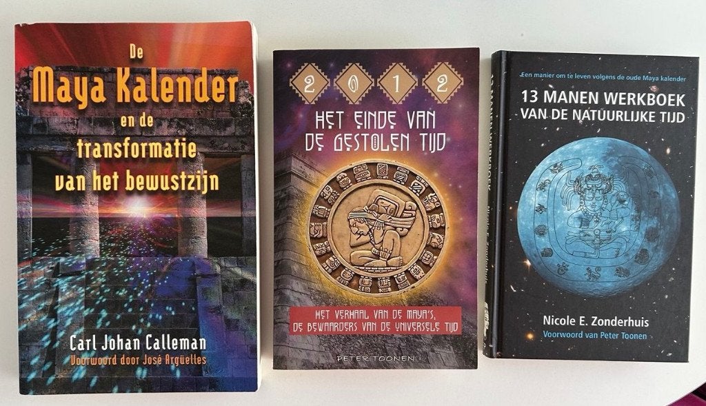 3x MAYA kalender Calleman Zonderhuis Toonen, Boeken, Ophalen, Gelezen, Spiritualiteit algemeen, Achtergrond en Informatie
