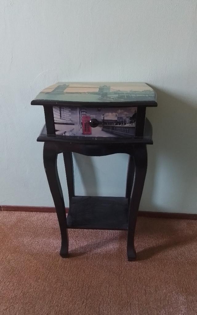 bijzettafeltje, Huis en Inrichting, Tafels | Bijzettafels, Ophalen, Minder dan 55 cm, Gebruikt, Modern