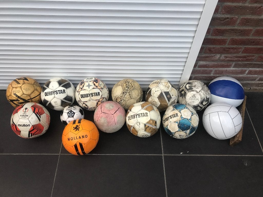 GROTE PARTIJ VOETBALLEN (12 stuks) DERBYSTAR / EUROPA LEAQUE, Maat M, Ophalen, Gebruikt, Bal