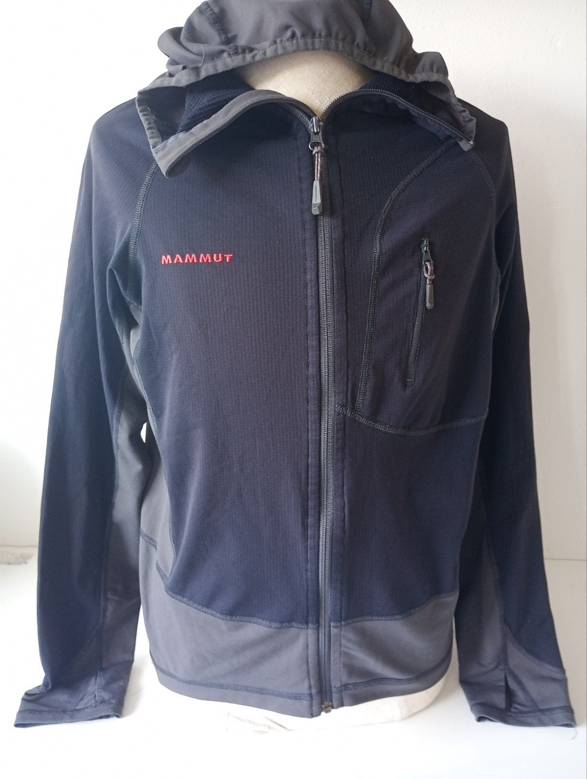 Mammut Outdoor Softshell / Technische Jas Heren met capuchon, Verzenden, Birren 5, 5703 Seon, Zwitserland, Mammut, Info@mammut.com