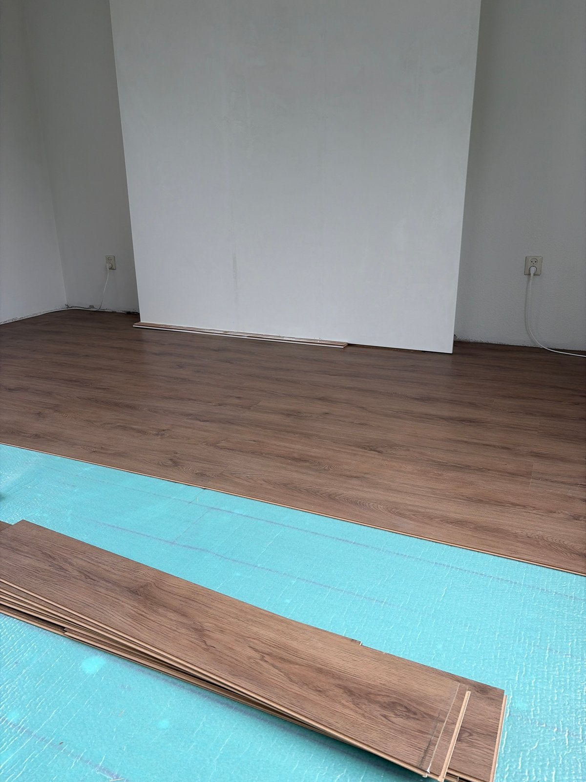 20m2 Laminaat gratis af te halen ALLEEN VANDAAG, Huis en Inrichting, Ophalen, Gebruikt, Bruin, 10 tot 25 m²