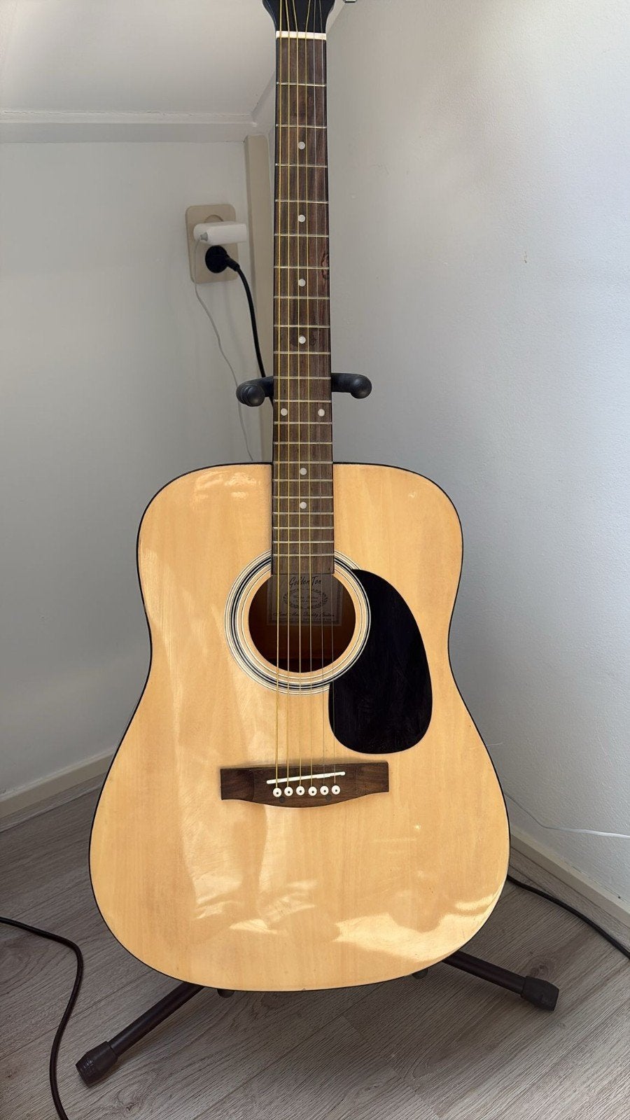 Golden ton gitaar + hoes zeer nieuw nooit gebruikt, Ophalen of Verzenden, Zo goed als nieuw, Klassieke of Spaanse gitaar