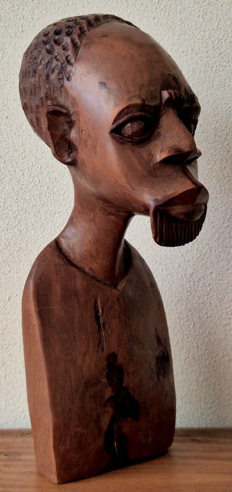 Handgesneden houten buste van Afrikaanse oorsprong, kapsel, Antiek en Kunst, Groep mensen, Buste, Ophalen of Verzenden, 20 - 50 cm