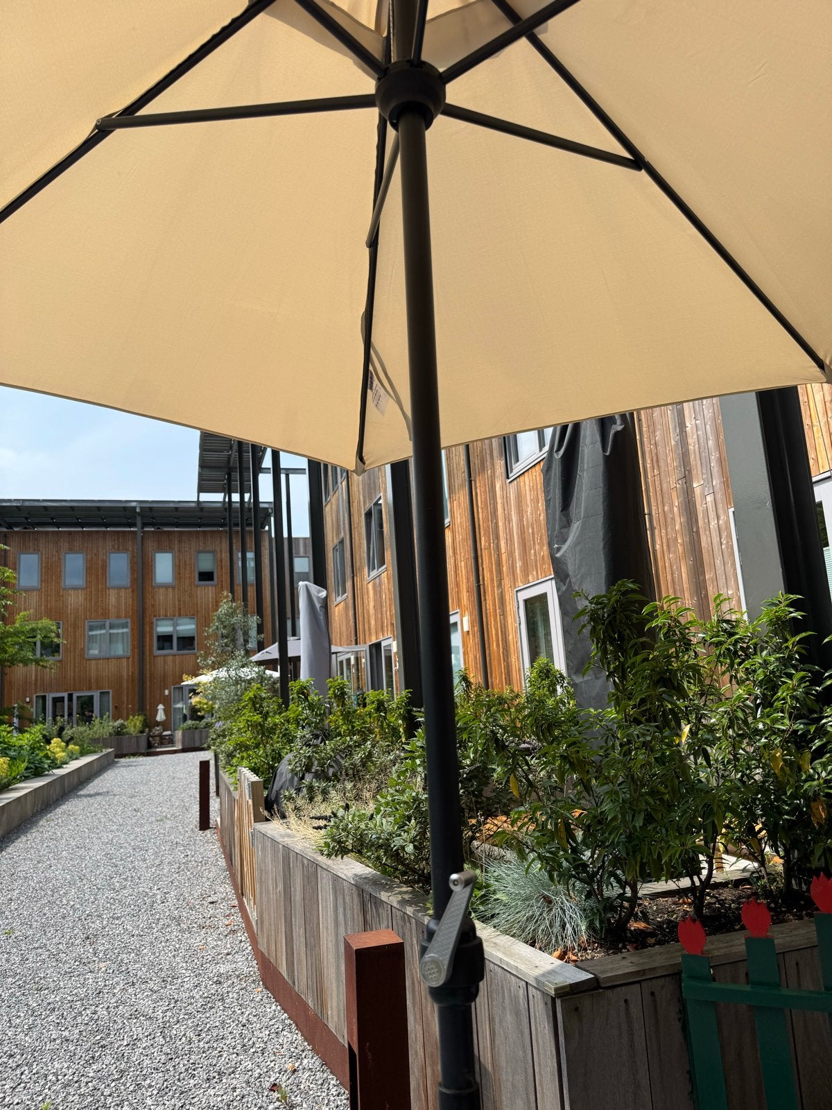 Ecru parasol 250cm met voet, Tuin en Terras, Parasols, Ophalen, Gebruikt, 2 tot 3 meter, Stokparasol