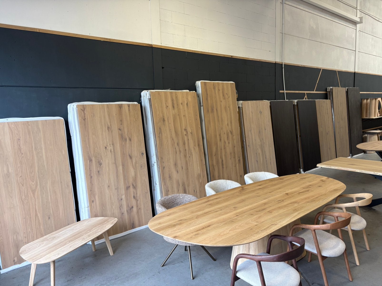 Foto 2 van Eiken eettafel stunt van €980,- nu €590,- OP = OP