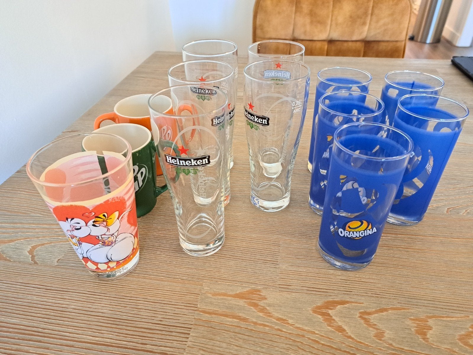 Glazen en mokken, gratis ophalen, Huis en Inrichting, Ophalen, Glas, Overige stijlen, Glas of Glazen