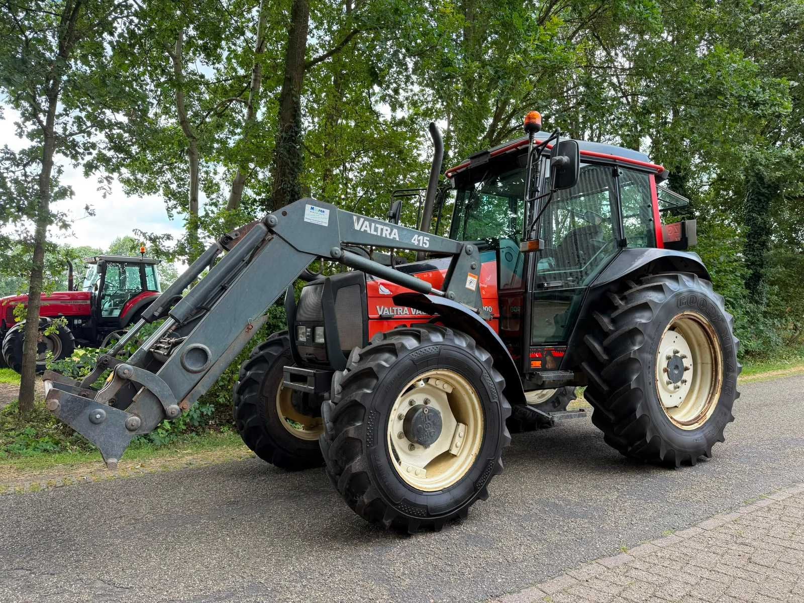 1999 valtra Valmet 900 (frontlader) Vierwielaangedreven land, Zakelijke goederen, Gebruikt, Overige merken