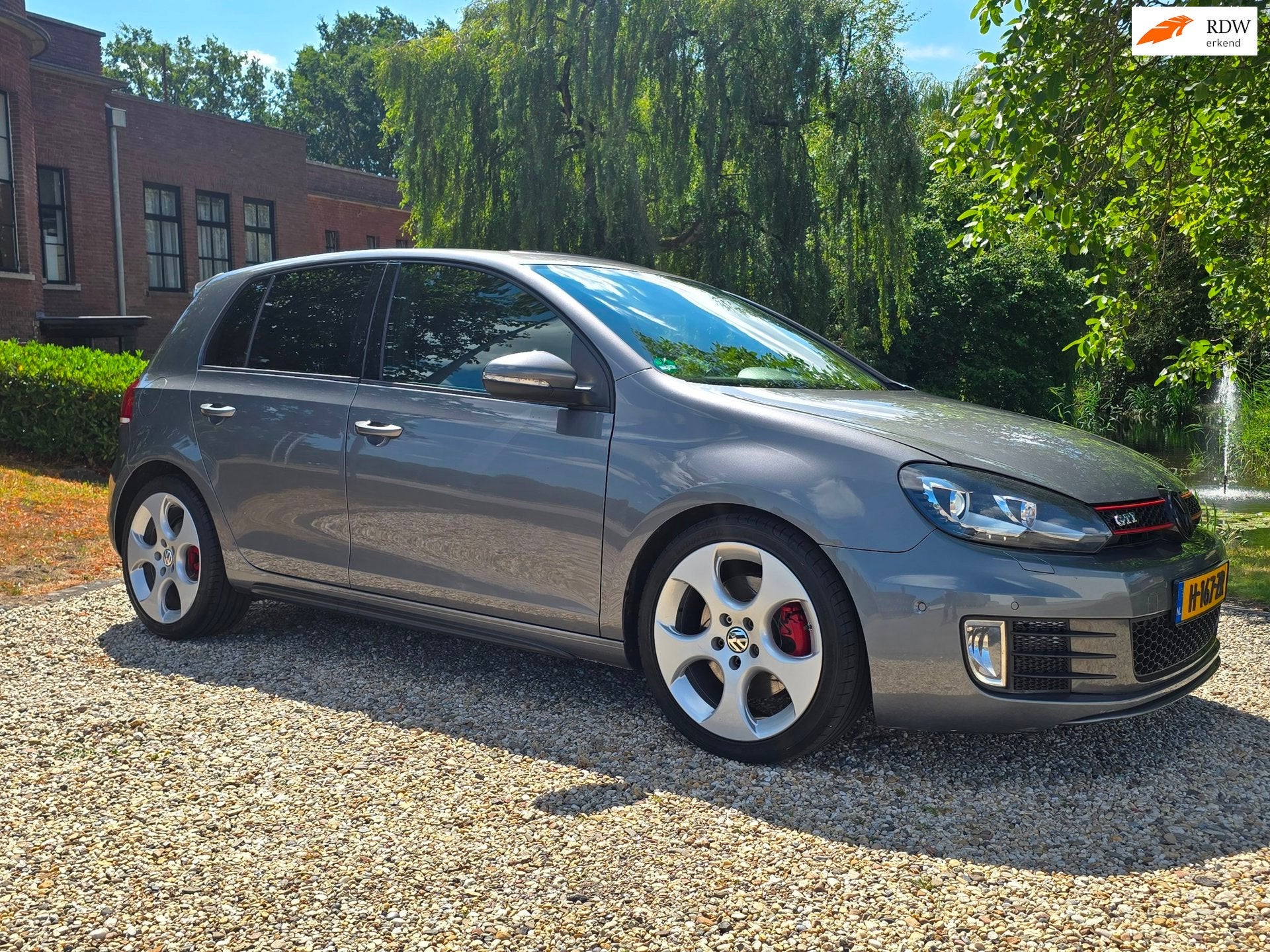 Volkswagen Golf 2.0 GTI AUTOMAAT/dak/XENON/trekhaak, Auto's, Volkswagen, Euro 5, Gebruikt, 4 cilinders, Bedrijf