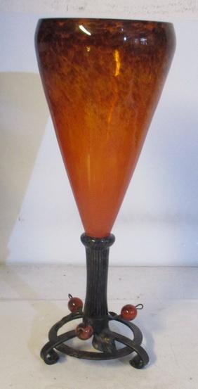 art deco Schneider vaas op smeedijzeren voet fruit 24, Antiek en Kunst, Ophalen