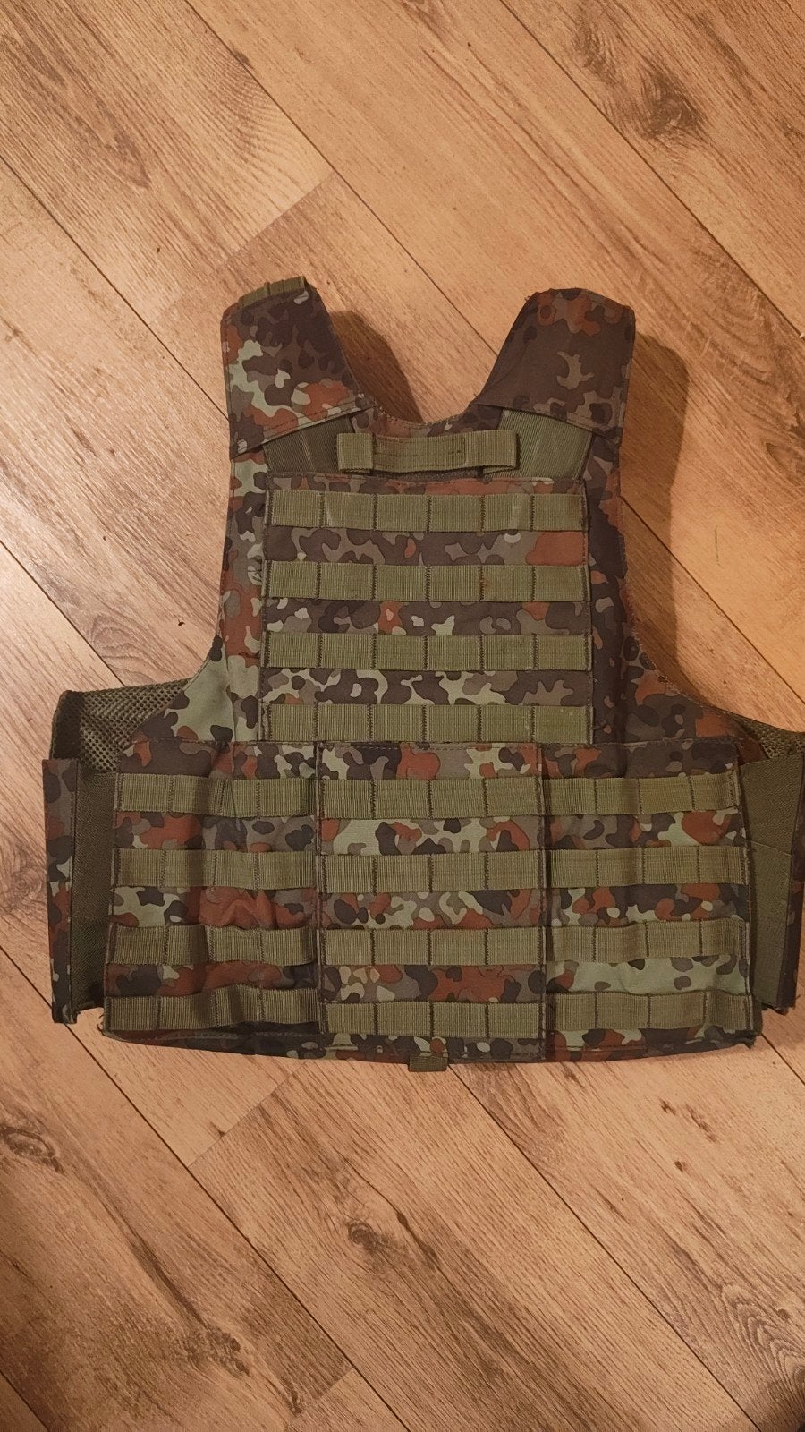 Flecktarn plate carrier voor airsoft, Ophalen of Verzenden, Overige soorten, Overige gebieden, Kleding of Schoenen