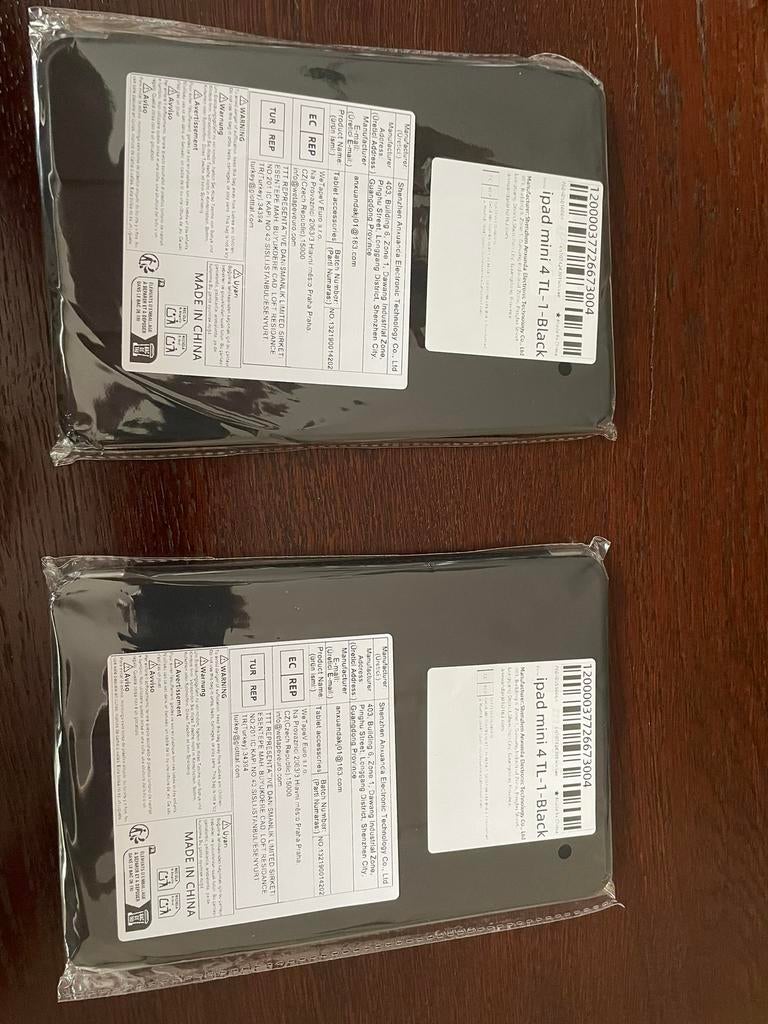 2 hoesjes voor de IPad mini 4, Ophalen of Verzenden, Nieuw, Ipad mini 4