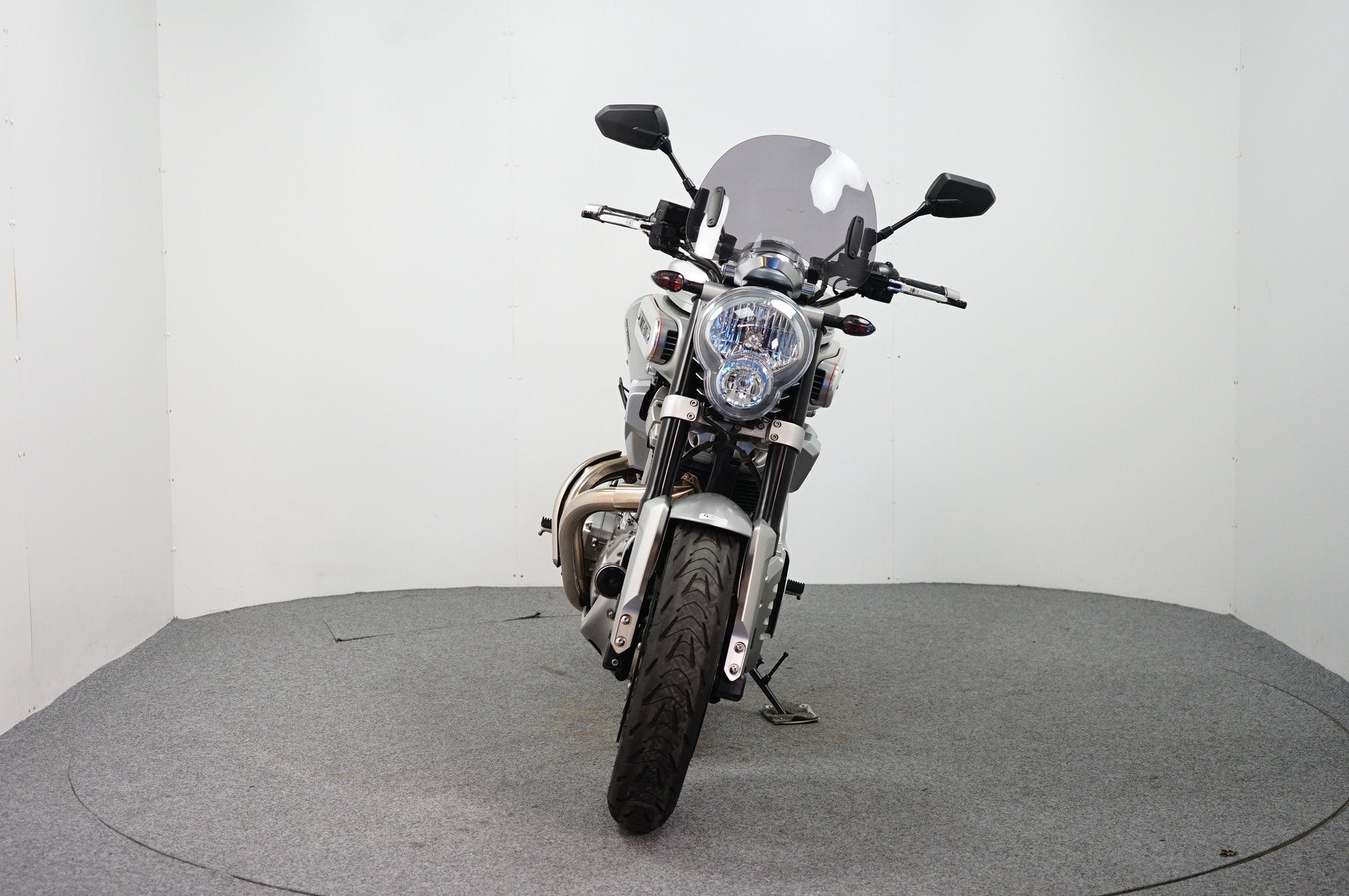 Yamaha MT-01 (bj 2009), Motoren, Bedrijf, Meer dan 35 kW, Naked bike, ABS