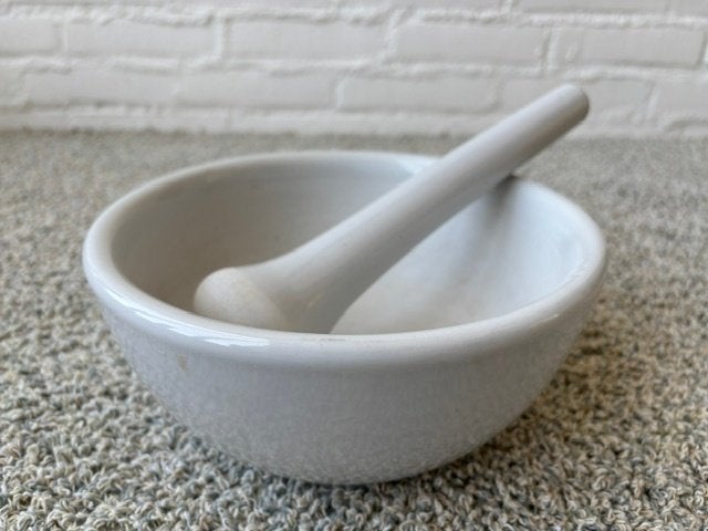 Antieke apotheek vijzel met stamper, Ophalen of Verzenden