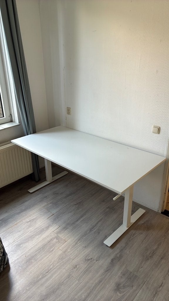 Verstelbaar bureau, wit, IKEA, Huis en Inrichting, Bureaus, Ophalen, 160 cm, Gebruikt, Hout