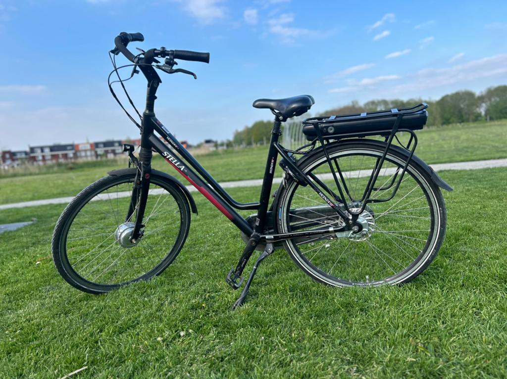Stella fiets met nieuwe accu en lader, Fietsen en Brommers, 51 tot 55 cm, Ophalen of Verzenden, Zo goed als nieuw, Overige merken