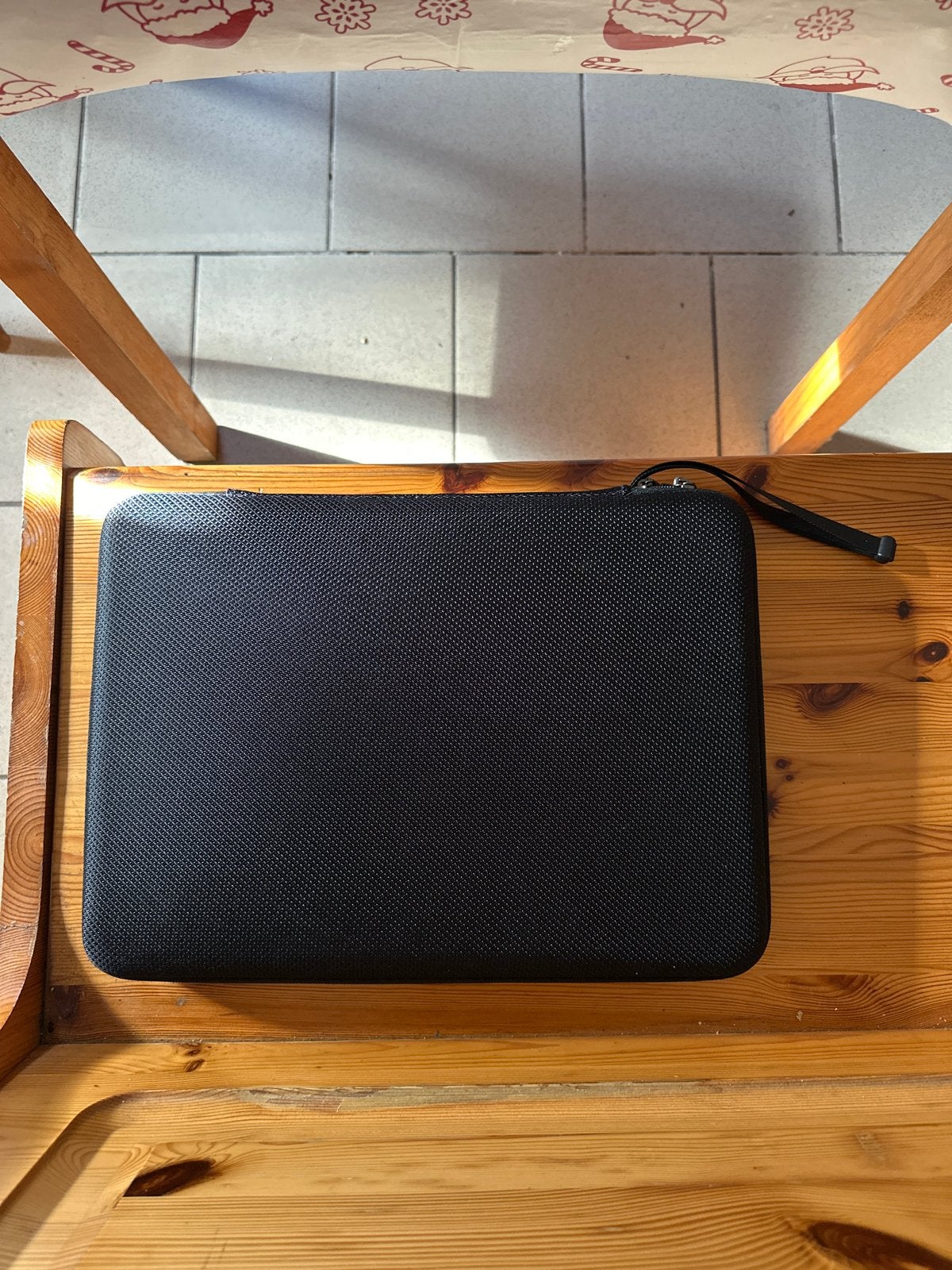 Stevige en schokbestendige EVA Laptop Sleeve (15-16 inch), Computers en Software, Laptophoezen, Ophalen of Verzenden, 16 inch