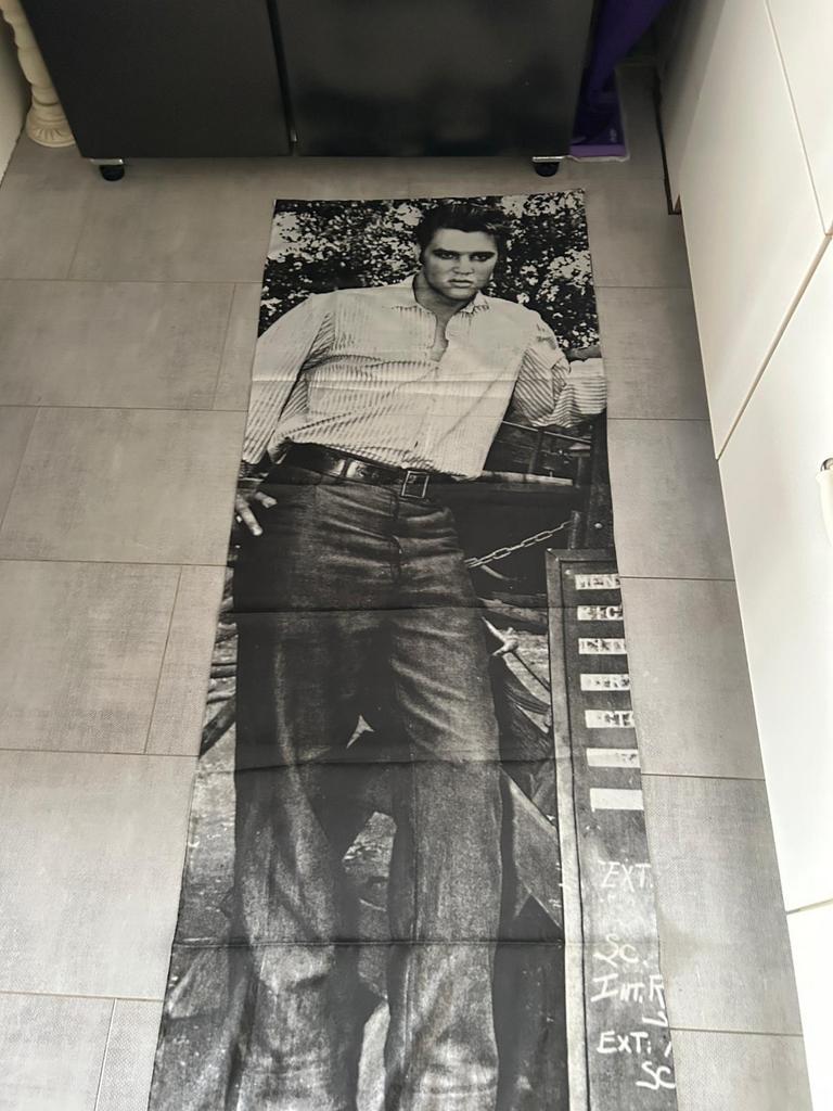 Elvis Presley Vlag - Zwart-Wit - Deur Formaat, Ophalen of Verzenden, Zo goed als nieuw, Poster, Artwork of Schilderij