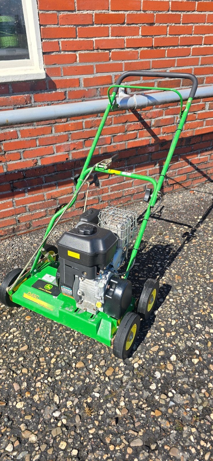 jonh deere verticuteermachine als nieuw, Ophalen, Zo goed als nieuw, Benzine