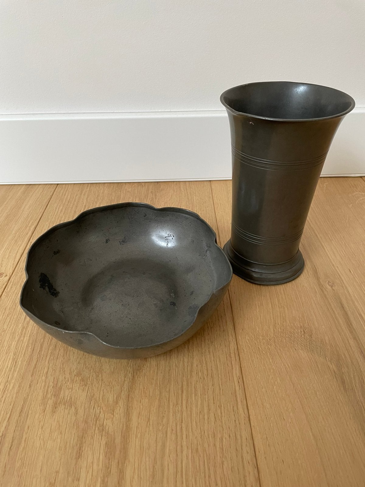 Tinnen schaaltje en vaas, Ophalen of Verzenden