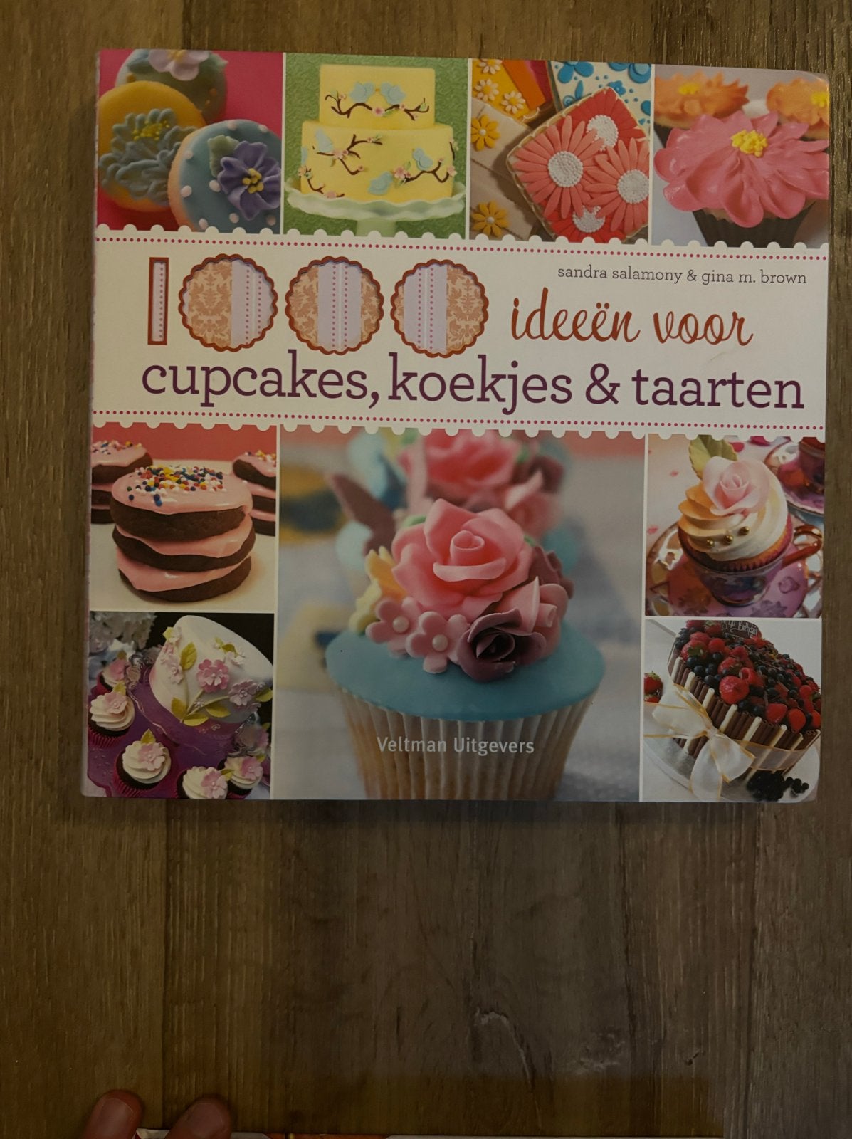 1000 ideeën voor cupcakes, koekjes & taarten, Ophalen of Verzenden, Zo goed als nieuw, Taart, Gebak en Desserts