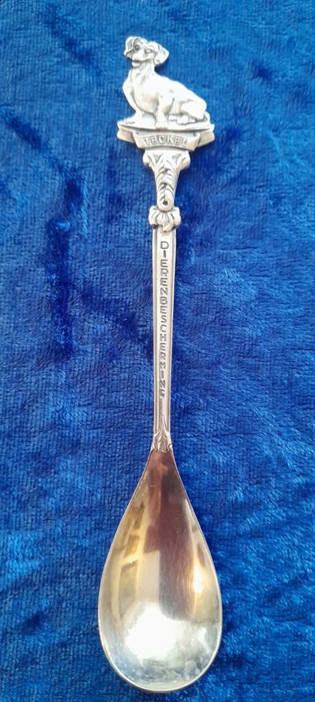 Theelepel dierenbescherming Teckel, Ophalen of Verzenden, Zilver