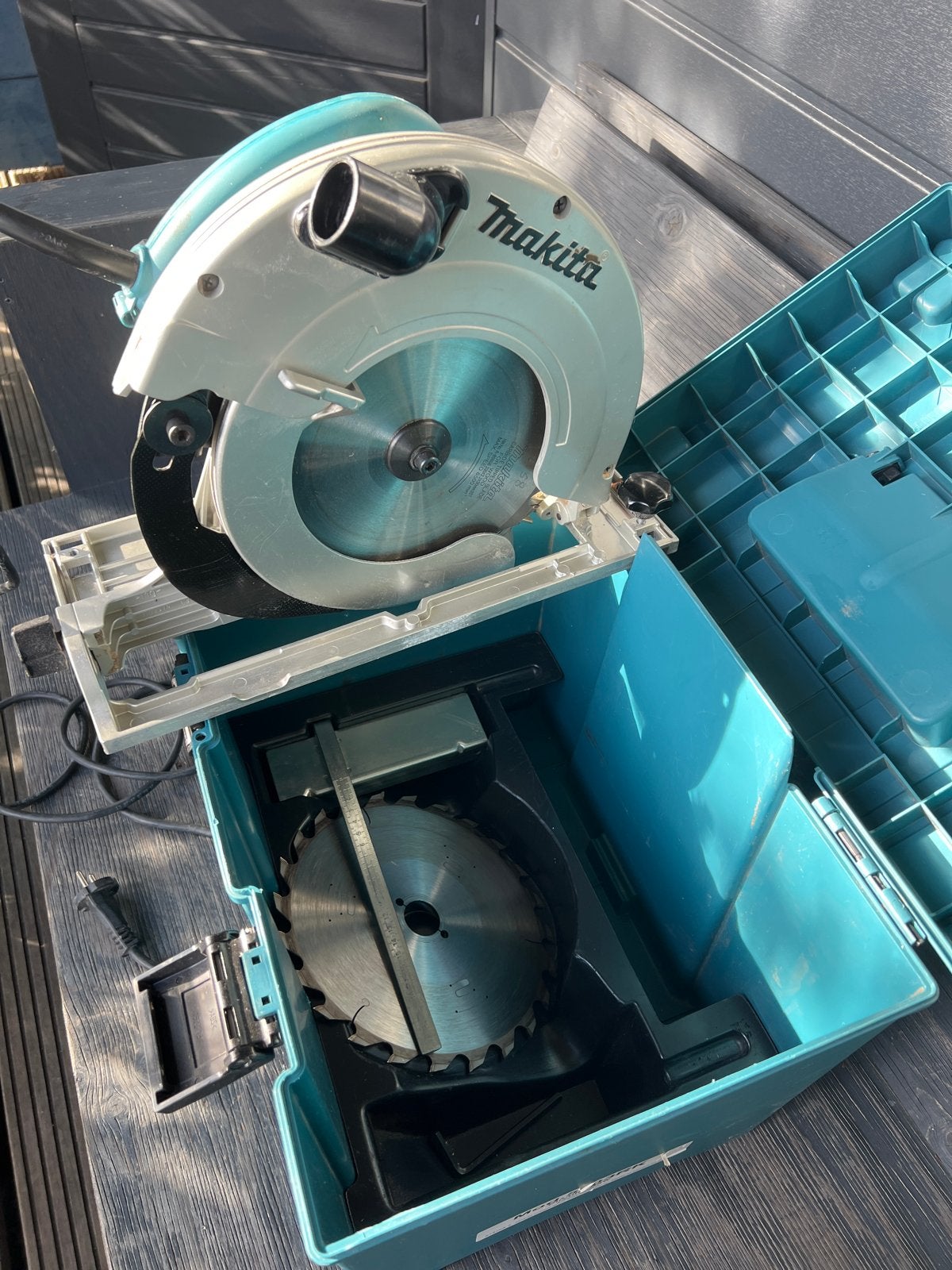 Makita 5903R Cirkelzaag - 2000W, Ø235mm, Gebruikt, Cirkelzaag, 70 mm of meer, Ophalen of Verzenden