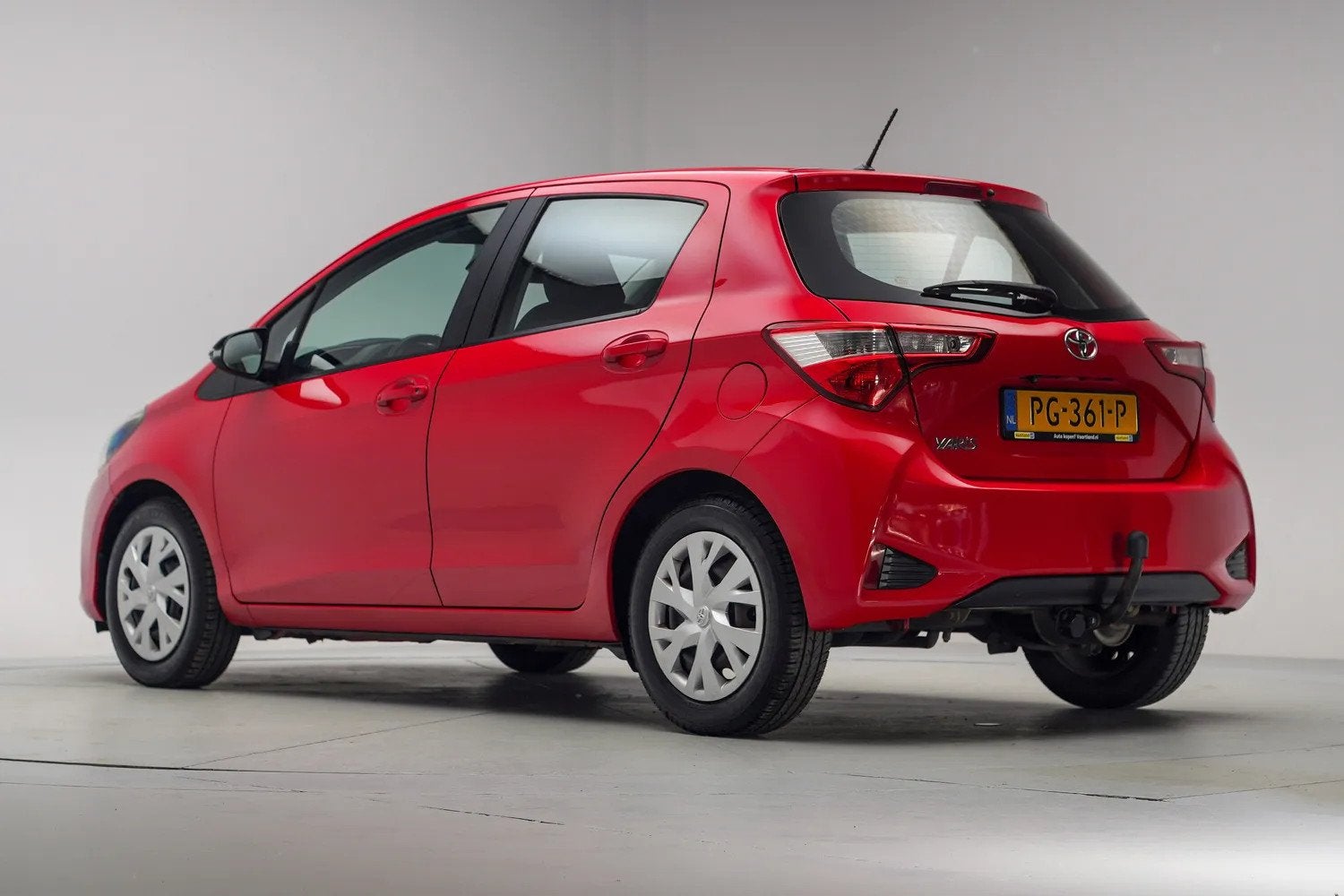 Toyota Yaris 1.0 VVT-i Comfort 1e Eigenaar [ Airco Camera Ap, Auto's, Toyota, Bedrijf, Handgeschakeld, 3 cilinders, Yaris