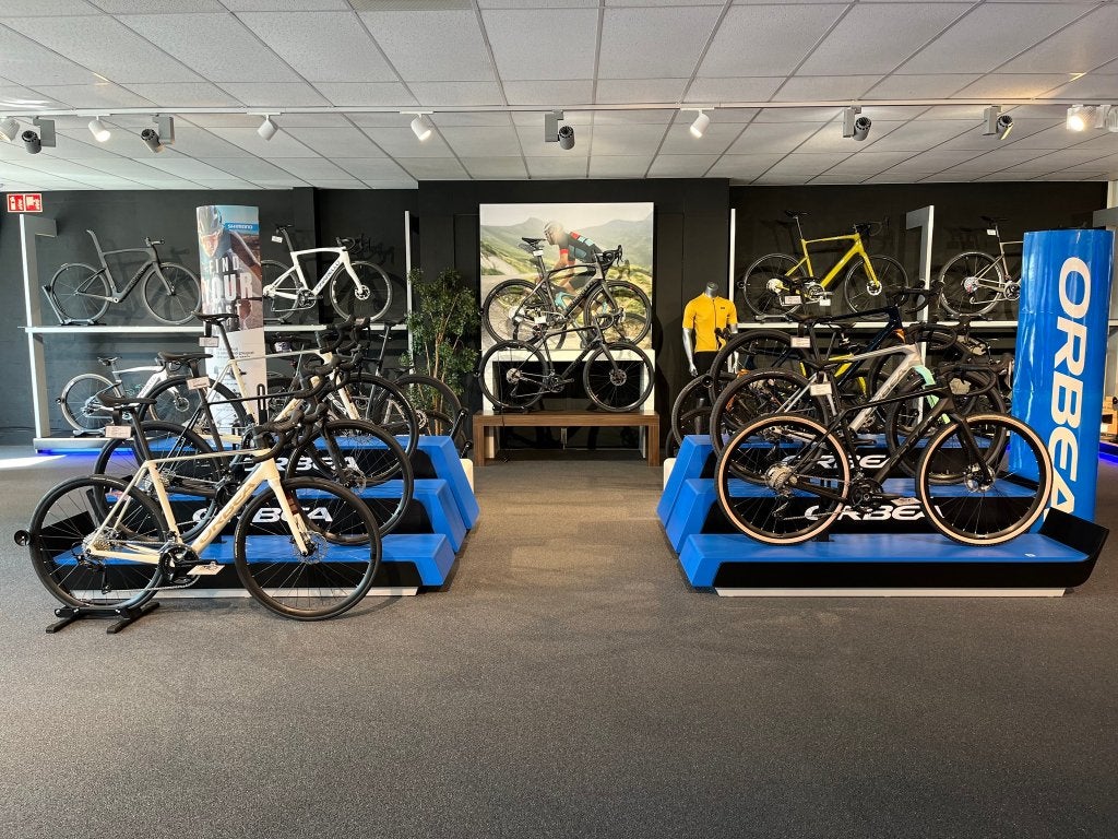 Winkelopstelling | Display | Podia | Inventaris, Ophalen, Divers, Divers, Divers