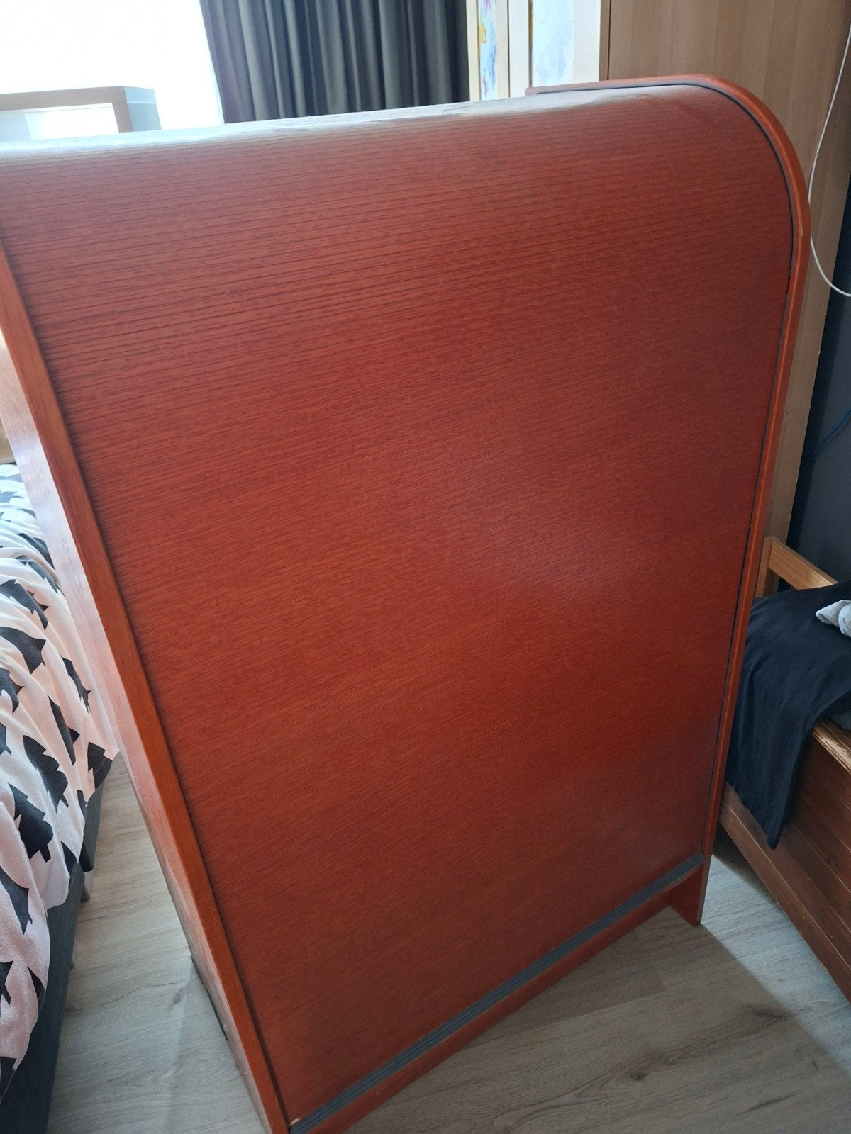 Houten rolluikkast met uitschuifbaar toetsenbordblad, Gebruikt, Klassiek, functioneel, 70 tot 120 cm, 120 tot 170 cm