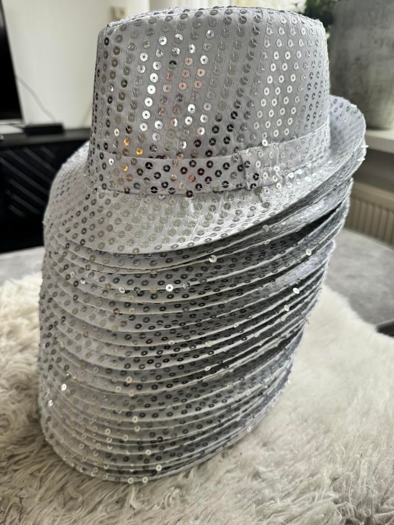 Glitter hoedjes, pailletten hoedjes zilver, 24 stuks, Nieuw,, Ophalen of Verzenden, Nieuw, Hoed of Pruik, Overige
