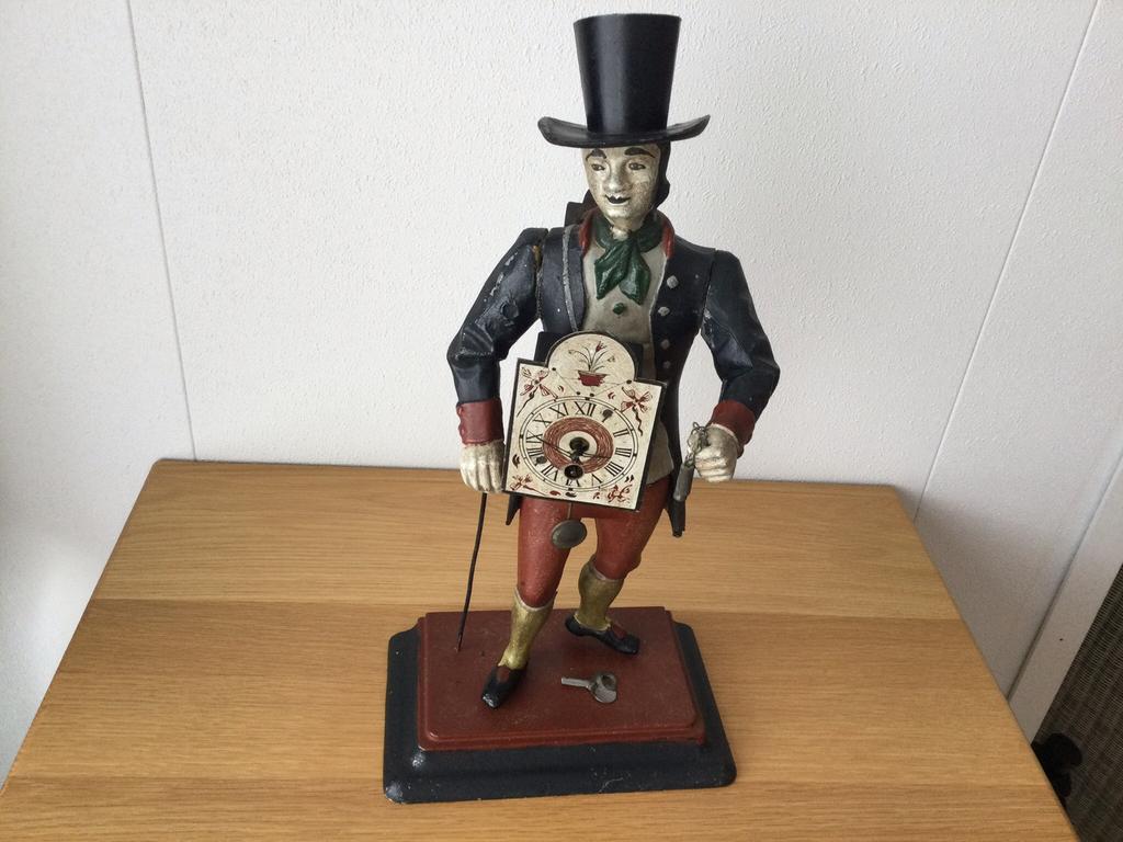 Klokken Klokkenmanneke met sleutel €50, Antiek en Kunst, Ophalen