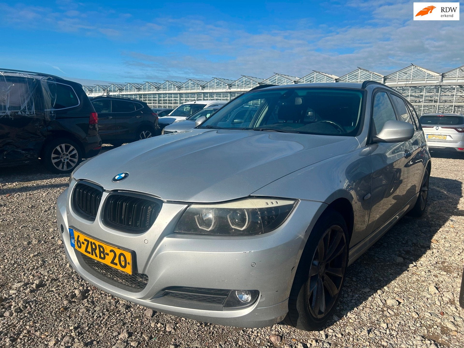 BMW 3-serie Touring | 2010 | 320d | Automaat | MOTOR DEFECT, Auto's, Automaat, Achterwielaandrijving, 4 cilinders, Diesel