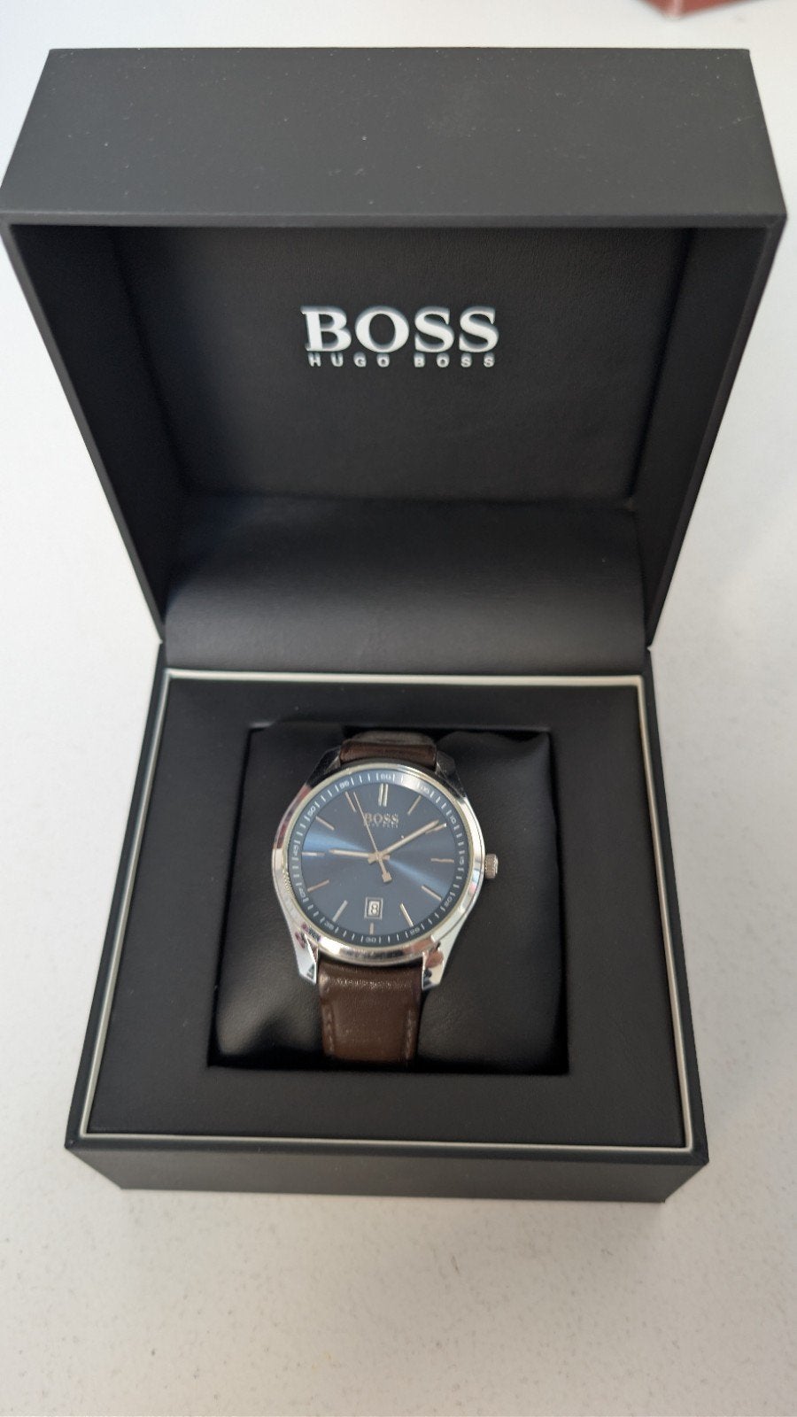 Hugo Boss horloge met leren bandje, Sieraden, Tassen en Uiterlijk, Overige merken, Leer, Staal, Polshorloge