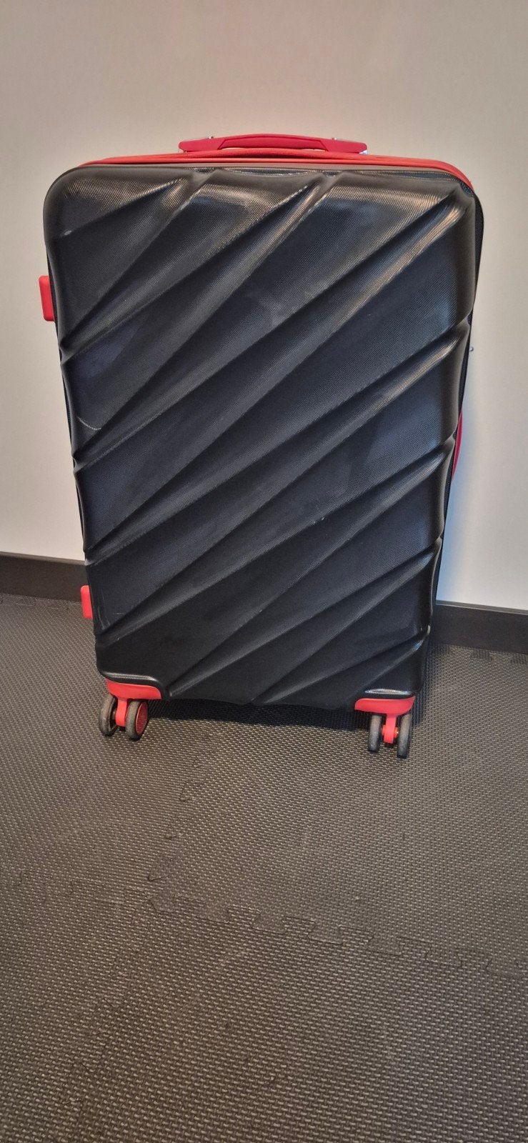 Decent Lumi Fix Koffer 85L - Zwart/Rood, Ophalen of Verzenden