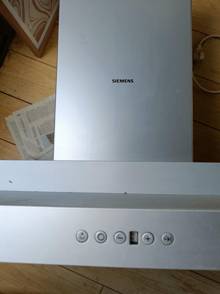 Siemens LC66971/02 Afzuigkap met achterWand, Witgoed en Apparatuur, Afzuigkappen, Gebruikt, Wandschouwkap, 200 tot 400 m³ per uur