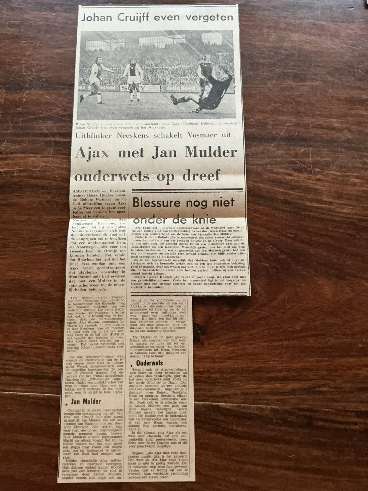Voetbal krantenartikel Ajax Haarlem oktober 1973 Mulder, Verzamelen, Ophalen of Verzenden, Knipsel(s)